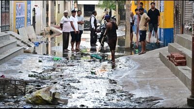 Residents in flood-hit areas of Prayagraj clean their homes and shops after water receded in several localities on Wednesday. (Anil Kumar Maurya/HT) Residents in flood-hit areas of Prayagraj clean their homes and shops after water receded in several localities on Wednesday. (Anil Kumar Maurya/HT)