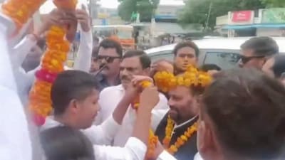 Swami Prasad Maurya moments before he was slapped by a man posing as a supporter. (Videograb) Swami Prasad Maurya moments before he was slapped by a man posing as a supporter. (Videograb)