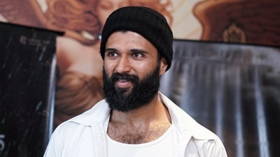 In his recent appearance before ED, Vijay Deverakonda provided the necessary documents to prove his compliance with regulations, emphasising the distinction between gaming and betting apps. In his recent appearance before ED, Vijay Deverakonda provided the necessary documents to prove his compliance with regulations, emphasising the distinction between gaming and betting apps.