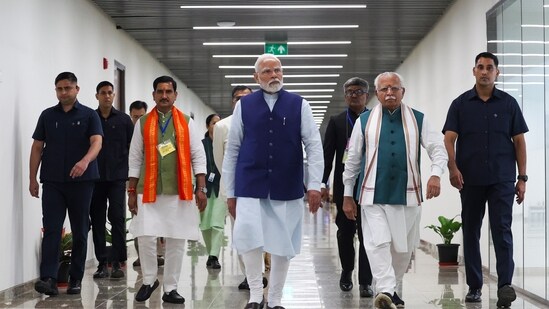 Modi toured the new building with Housing and Urban Affairs Minister Manohar Lal Khattar and HUA Secretary Katikithala Srinivas, who briefed him on its features.&nbsp;(PMO)