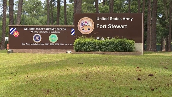 Fort Stewart reportedly said that there was "no active threat to the community".