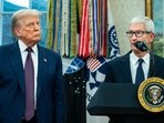 Tim Cook, CEO of Apple Inc., and US President Donald Trump in the Oval Office of the White House in Washington, DC, on Wednesday, 