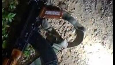 Associate flees as the gangster opens fire during interception (Sourced)