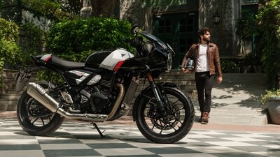 Triumph Thruxton 400 is the new flagship motorcycle in the brand's 400 cc portfolio. Triumph Thruxton 400 is the new flagship motorcycle in the brand's 400 cc portfolio.