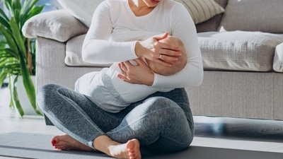 Breastfeeding typically requires an additional 300–500 calories per day. These should come from healthy, nutrient-rich foods. (Freepik) Breastfeeding typically requires an additional 300–500 calories per day. These should come from healthy, nutrient-rich foods. (Freepik)