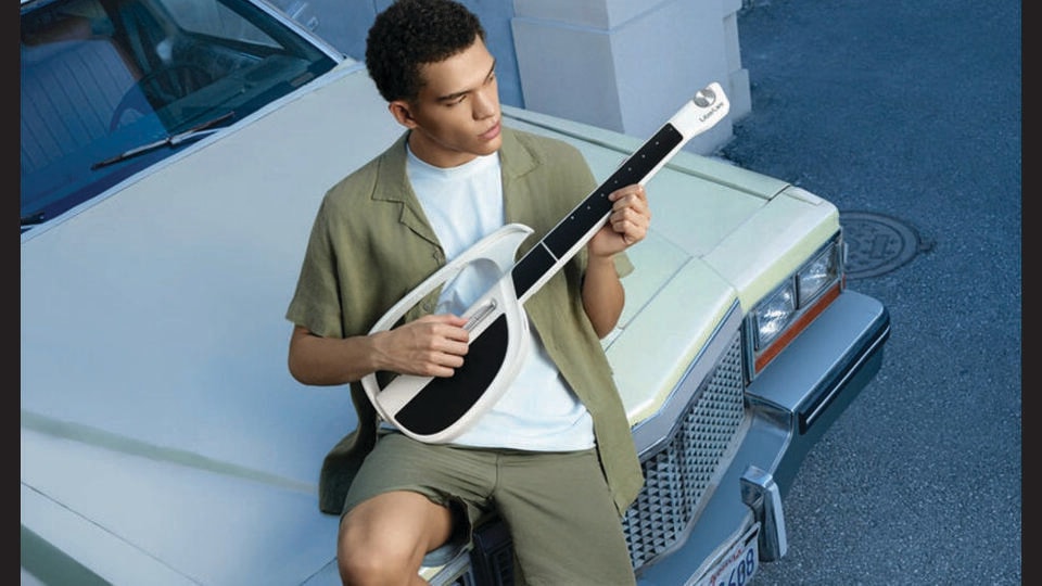 The stringless LiberLive C1 guitar will have haters. Don’t be one of them.