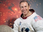 Former NASA astronaut James Lovell has died Former NASA astronaut James Lovell has died
