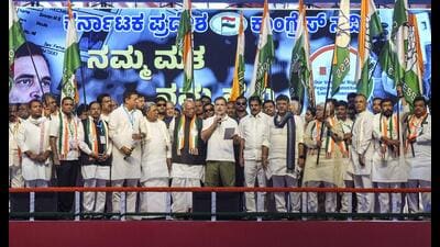 Congress president Mallikarjun Kharge, LoP in Lok Sabha Rahul Gandhi, Karnataka CM Siddaramaiah, Deputy CM DK Shivakumar, and AICC General Secretaries KC Venugopal and Randeep Singh Surjewala, along with other leaders, during the party's 'Vote Adhikar Rally', at Freedom Park in Bengaluru on Friday. (PTI PHOTO) Congress president Mallikarjun Kharge, LoP in Lok Sabha Rahul Gandhi, Karnataka CM Siddaramaiah, Deputy CM DK Shivakumar, and AICC General Secretaries KC Venugopal and Randeep Singh Surjewala, along with other leaders, during the party's 'Vote Adhikar Rally', at Freedom Park in Bengaluru on Friday. (PTI PHOTO)
