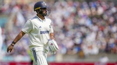 Karun Nair returns to pavilion after his dismissal on day two of the fifth Test against England. (PTI) Karun Nair returns to pavilion after his dismissal on day two of the fifth Test against England. (PTI)