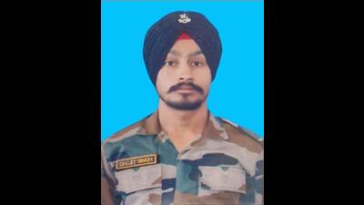 Lance Dafadar Daljeet Singh was killed after a boulder fell on an army vehicle in Ladakh on July 30. (HT)