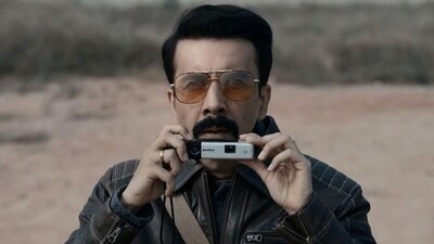 Naveen Kasturia in Salakaar Naveen Kasturia in Salakaar