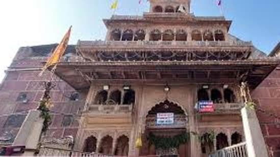 The top court also stayed further proceedings before the high court in the petition challenging the Banke Bihari temple ordinance. (File Photo)