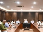 MCG commissioner Pradeep Dahiya at the meeting with the new inspectors on Friday. (HT Photo)