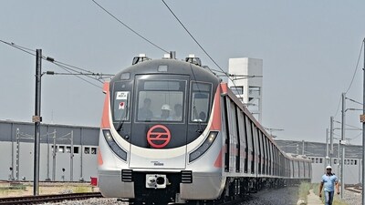 Delhi Metro Rail Corporation recorded its highest-ever daily ridership on August 8, Raksha Bandhan. (HT Archive)