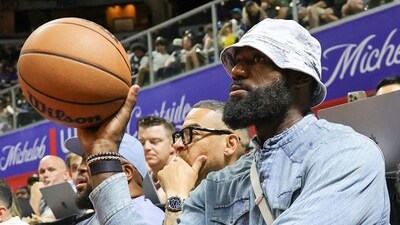 LeBron James could reunite with Stephen Curry and Jimmy Butler if he becomes a free agent after his contract with the Lakers expires. (Photo by Ethan Miller / GETTY IMAGES NORTH AMERICA / Getty Images via AFP) (Getty Images via AFP) LeBron James could reunite with Stephen Curry and Jimmy Butler if he becomes a free agent after his contract with the Lakers expires. (Photo by Ethan Miller / GETTY IMAGES NORTH AMERICA / Getty Images via AFP) (Getty Images via AFP)
