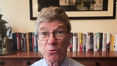 According to economist Jeffrey Sachs, US politicians do not care about India. (Hindustan Times podcast) According to economist Jeffrey Sachs, US politicians do not care about India. (Hindustan Times podcast)