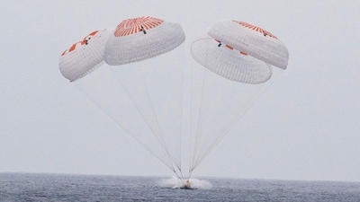 The Dragon capsule of billionaire Elon Musk's SpaceX company detached from the International Space Station (ISS) at 2215 GMT on Friday. (AP) The Dragon capsule of billionaire Elon Musk's SpaceX company detached from the International Space Station (ISS) at 2215 GMT on Friday. (AP)