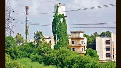 A non-functional overhead water reservoir in BRS Nagar, Ludhiana, on Sunday. (Manish/HT) A non-functional overhead water reservoir in BRS Nagar, Ludhiana, on Sunday. (Manish/HT)