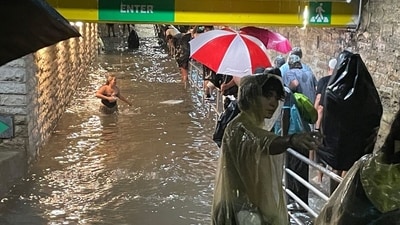Southeast Wisconsin continue to be impacted by flash floods (X/@Young_Deuces) Southeast Wisconsin continue to be impacted by flash floods (X/@Young_Deuces)