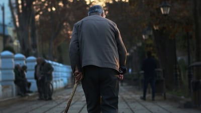 A viral Reddit post of an NRI captured the pain of leaving parents behind in India. (Unsplash/ Representational) A viral Reddit post of an NRI captured the pain of leaving parents behind in India. (Unsplash/ Representational)