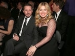 Kelly Clarkson gets emotional while performing, few days before ex's death. Kelly Clarkson gets emotional while performing, few days before ex's death.