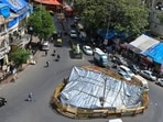 Mumbai, India. Aug 11, 2025: BMC once again covered the Dadar Kabutarkhana with plastic following a Mumbai High Court order. Last week, Jain community members forcibly opened the Kabutarkhana and removed the plastic.. Mumbai, India. Au 11, 2025. (Photo by Raju Shinde/HT Photo) (Raju Shinde) Mumbai, India. Aug 11, 2025: BMC once again covered the Dadar Kabutarkhana with plastic following a Mumbai High Court order. Last week, Jain community members forcibly opened the Kabutarkhana and removed the plastic.. Mumbai, India. Au 11, 2025. (Photo by Raju Shinde/HT Photo) (Raju Shinde)