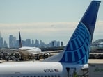 United Airlines has 1,018 aircraft in their fleet as of April 2025.