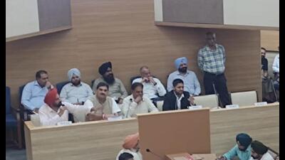 Municipal Corporation’s house proceedings underway in Patiala on Tuesday. Municipal Corporation’s house proceedings underway in Patiala on Tuesday.
