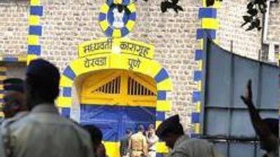 Police-stand-guard-outside-the-high-security-Yerwada-Jail-where-Pakistan-born-Mohammed-Ajmal-Kasab-the-sole-surviving-gunman-of-the-2008-Mumbai-attacks-was-hanged-in-Pune-AFP