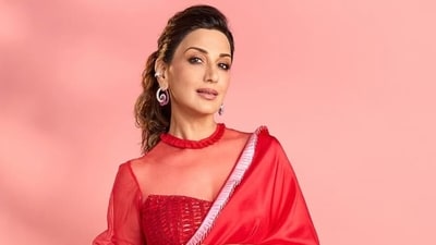 Sonali Bendre hosts Pati Patni Aur Panga Sonali Bendre hosts Pati Patni Aur Panga