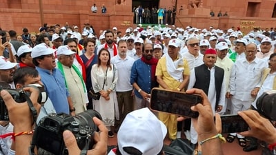 Visuals from Opposition's march to the Election Commission of India from Parliament. (Hindustan Times)