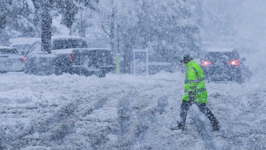 Farmers’ Almanac predicts an early, snowy 2025–2026 winter. (AP FILE )