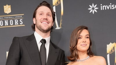 Bills' Josh Allen skips preseason opener against Giants to prioritize date night with wife Hailee Steinfeld (AP Photo/Gerald Herbert, File) (AP) Bills' Josh Allen skips preseason opener against Giants to prioritize date night with wife Hailee Steinfeld (AP Photo/Gerald Herbert, File) (AP)