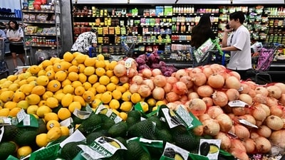 The consumer price index (CPI) rose 2.7 percent from a year ago in July, same as in June, said the Department of Labor. (AFP)