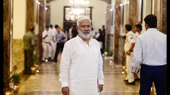 Jal Shakti minister Swatantra Dev Singh arrives to attend the Monsoon session at UP assembly in Lucknow on Tuesday. (HT Photo)