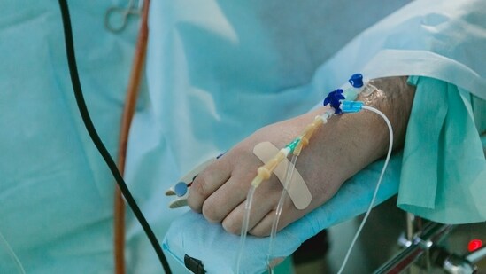 Despite the mortuary being adjacent to the emergency ward, the body remained on the bed overnight and was only shifted at 9 am on Sunday after the matter reached the district magistrate. (Unsplash/ Representational Image)