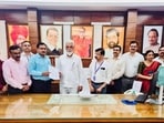All Maharashtra Education Service Gazetted Officers and Employees Union called off state-wide agitation after the state assured that no innocent officers or employees would face wrongful arrest in Shalarth ID fraud probe. (HT)