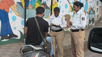 As per the information shared by the traffic police, beginning at exactly 12.01 am on Tuesday, the special operation targeted motorists for a range of offences, including illegal parking on approach roads; stopping in no-parking zones; halting in pick-up/drop-off lanes for extended periods; obstructing free vehicle movement; and in some cases, driving without proper documents. (HT PHOTO) As per the information shared by the traffic police, beginning at exactly 12.01 am on Tuesday, the special operation targeted motorists for a range of offences, including illegal parking on approach roads; stopping in no-parking zones; halting in pick-up/drop-off lanes for extended periods; obstructing free vehicle movement; and in some cases, driving without proper documents. (HT PHOTO)