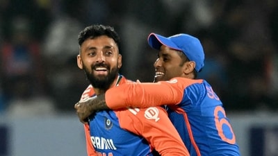 Varun Chakravarthy snapped up his second chance in the Indian national team, showing off his ability particularly in the UAE during the Champions Trophy. India's magician up their sleeve, his mystery will be key on these surfaces. (AFP) Varun Chakravarthy snapped up his second chance in the Indian national team, showing off his ability particularly in the UAE during the Champions Trophy. India's magician up their sleeve, his mystery will be key on these surfaces. (AFP)