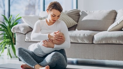 Formula can be an important alternative when medically necessary, but it cannot be treated as an option for breast milk. (Freepik) Formula can be an important alternative when medically necessary, but it cannot be treated as an option for breast milk. (Freepik)