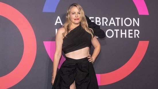Alicia Silverstone will return as Cher in Clueless' reboot