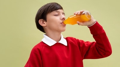 Dr Saurabh Sethi shared that the 'new disease found in kids', if left untreated, can advance to serious liver problems. He explained how serving your kid sugary foods like soft drinks can be harmful. (Freepik) Dr Saurabh Sethi shared that the 'new disease found in kids', if left untreated, can advance to serious liver problems. He explained how serving your kid sugary foods like soft drinks can be harmful. (Freepik)