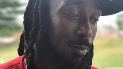 Held in ICE custody, Deon Lewis waived appeal rights to speed up deportation, saying his health is failing and detention conditions are worsening his condition. (GofundMe) Held in ICE custody, Deon Lewis waived appeal rights to speed up deportation, saying his health is failing and detention conditions are worsening his condition. (GofundMe)