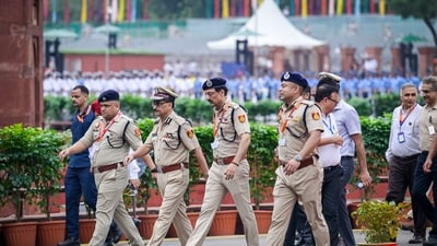 Delhi Police Commissioner S.B.K. Singh, along with other senior police officers, conducts a security inspection during the full dress rehearsal for the 79th Independence Day celebrations at the Red Fort complex in New Delhi on Wednesday. (RAJ K RAJ /HT PHOTO) Delhi Police Commissioner S.B.K. Singh, along with other senior police officers, conducts a security inspection during the full dress rehearsal for the 79th Independence Day celebrations at the Red Fort complex in New Delhi on Wednesday. (RAJ K RAJ /HT PHOTO)