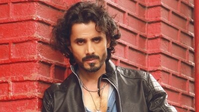 Actor-director Man Singh