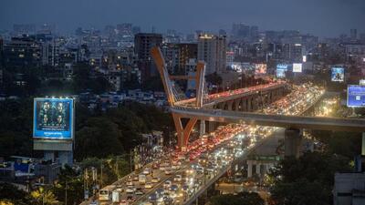 Mumbai, India - August 14, 2025: A night view of the SCLR bridge after Open for the vehicles from today , The Santacruz Chembur Link Road (SCLR) Extension Phase-I achieves a major milestone with the successful launch of the 215m Orthotropic Steel Deck (OSD) span over the Vakola Flyover. Asia’s first cable-stayed bridge with a sharp 100m curvature, Soaring 25m above ground, seamlessly crossing the Western Express Highway in Mumbai, India, on Thursday, August 14, 2025. (Photo by Satish Bate/ Hindustan Times) (Hindustan Times) Mumbai, India - August 14, 2025: A night view of the SCLR bridge after Open for the vehicles from today , The Santacruz Chembur Link Road (SCLR) Extension Phase-I achieves a major milestone with the successful launch of the 215m Orthotropic Steel Deck (OSD) span over the Vakola Flyover. Asia’s first cable-stayed bridge with a sharp 100m curvature, Soaring 25m above ground, seamlessly crossing the Western Express Highway in Mumbai, India, on Thursday, August 14, 2025. (Photo by Satish Bate/ Hindustan Times) (Hindustan Times)