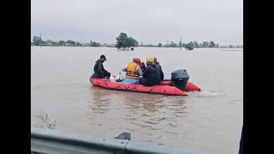 With the Bhakra Beas Management Board (BBMB) continuing to release water from the Pong Dam reservoir through spillway gates, there is no respite in the flood-hit villages situated downstream in Hoshiarpur and Kapurthala districts due to the swollen Beas river. (HT Photo) With the Bhakra Beas Management Board (BBMB) continuing to release water from the Pong Dam reservoir through spillway gates, there is no respite in the flood-hit villages situated downstream in Hoshiarpur and Kapurthala districts due to the swollen Beas river. (HT Photo)