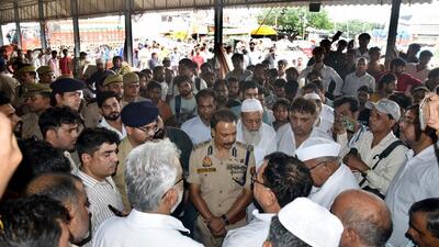 Yadav, who was leading the group of traders and delivered a speech, has regretted his remarks. (Sakib Ali/HT Photos) Yadav, who was leading the group of traders and delivered a speech, has regretted his remarks. (Sakib Ali/HT Photos)