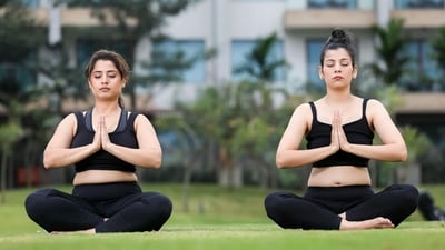 Enhance your heart health with five powerful yoga poses to reduce cholesterol naturally (Adobe Stock) Enhance your heart health with five powerful yoga poses to reduce cholesterol naturally (Adobe Stock)