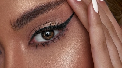 Mastering the art of applying eyeliner (Pexels) Mastering the art of applying eyeliner (Pexels)